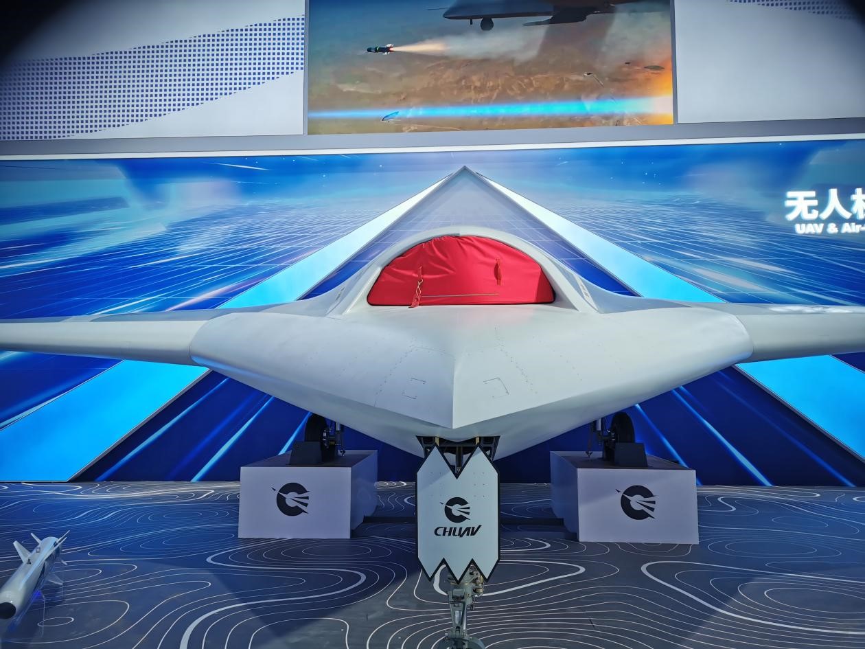 中國航展｜高空隱身殺手锏、“炸彈卡車”、“彩虹”無人機驚艷亮