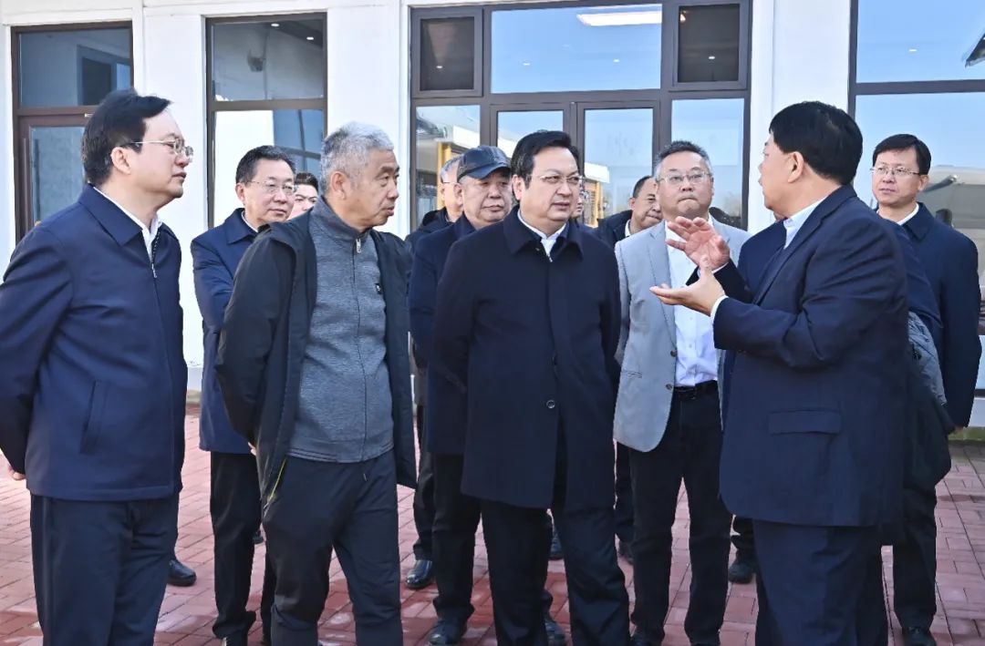 張國華調(diào)研昝崗片區(qū)重點項目建設(shè)、雄安新區(qū)低空經(jīng)濟產(chǎn)業(yè)發(fā)展并主持召開專題會。劉向陽攝
