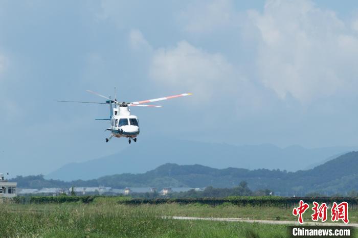 海南三亞至廣東湛江省際跨海直升機(jī)航線首飛成功