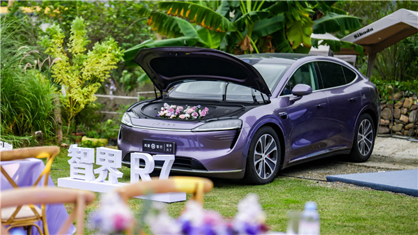 2024：智界R7大定超3萬(wàn)！Model Y會(huì)越來越難賣