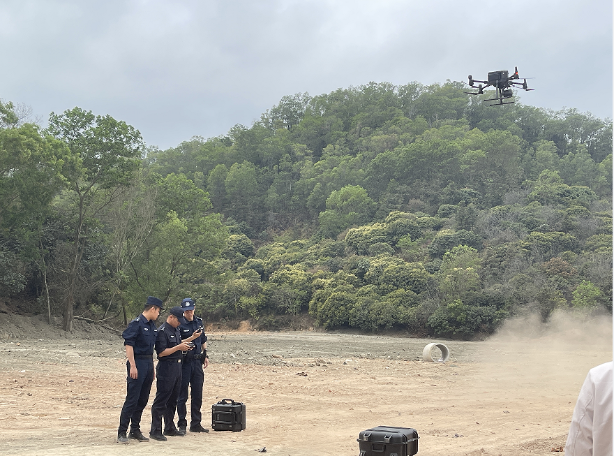 深圳公安“無人機(jī)警務(wù)隊(duì)”提升新質(zhì)公安戰(zhàn)斗力  助力低空經(jīng)濟(jì)發(fā)