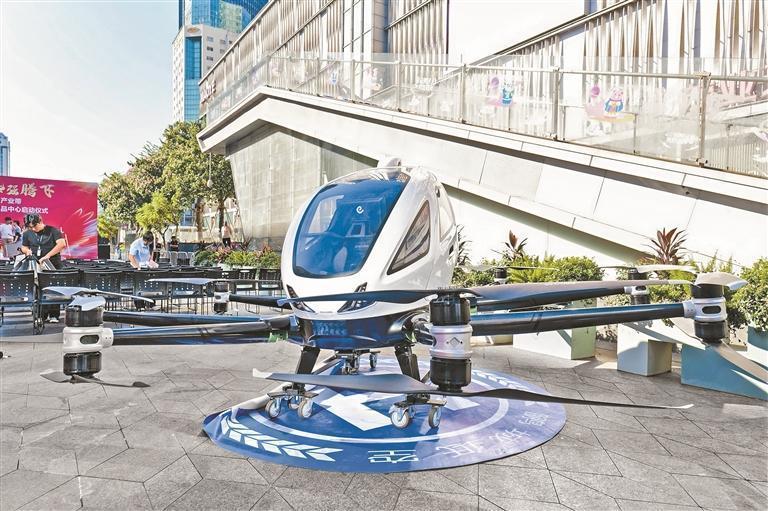 低空：華強(qiáng)北：低空經(jīng)濟(jì)起航，無(wú)人機(jī)“新引擎”加速騰飛