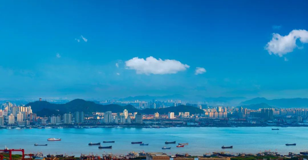 2025低空： 臺(tái)州有請(qǐng)丨當(dāng)民營經(jīng)濟(jì)遇上“臺(tái)州式硬氣”，是堅(jiān)守與務(wù)實(shí)