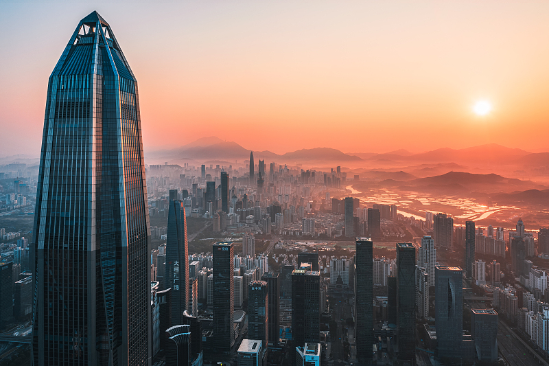 低空經(jīng)濟(jì)2025： 理解城市｜深圳特區(qū)建立44周年：一座有韌