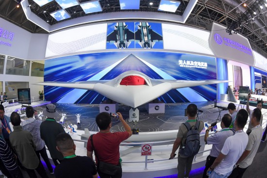 彩虹-7無人機首次亮相中國航展，受到廣泛關(guān)注（11月13日攝）。